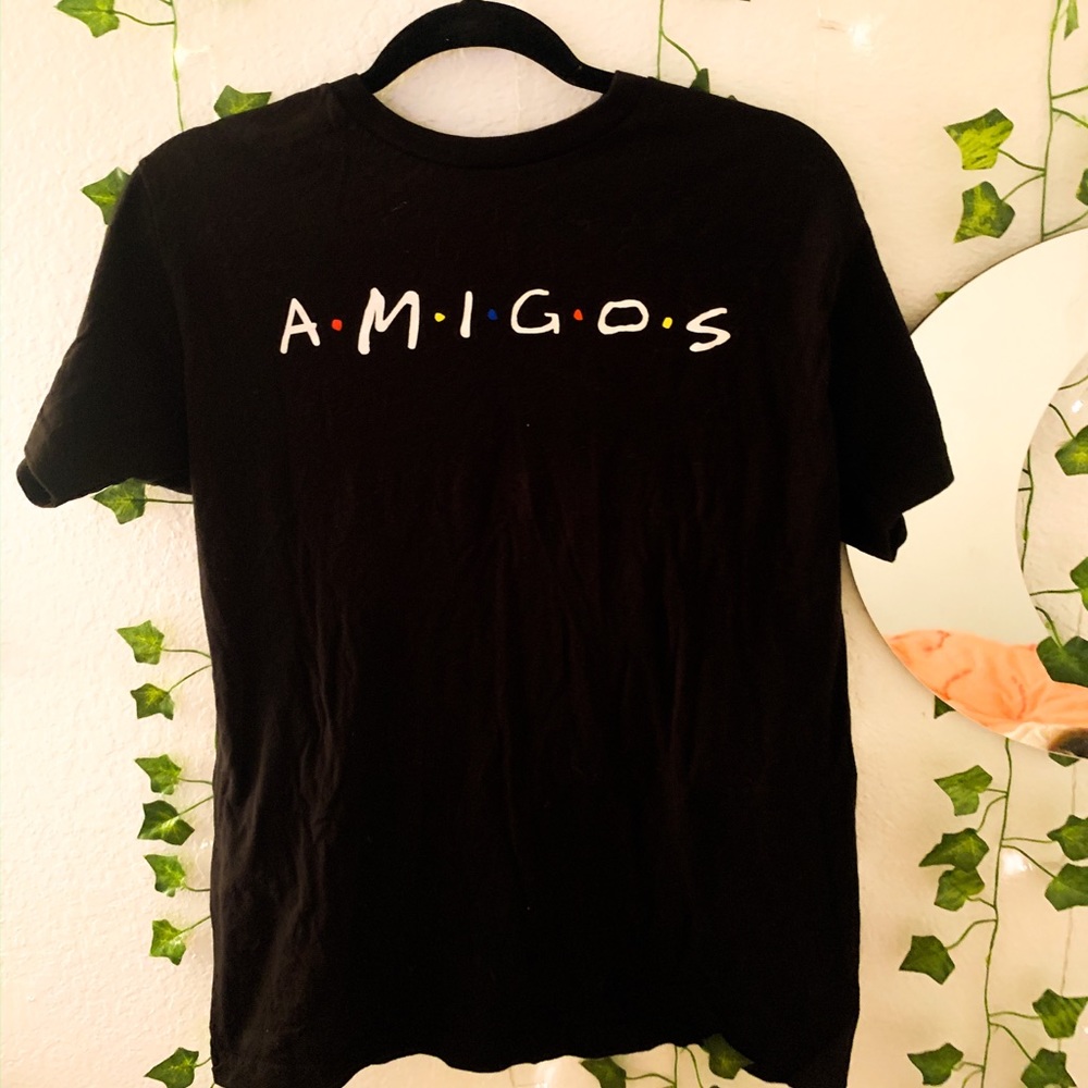 Amigos “Friends” Tee